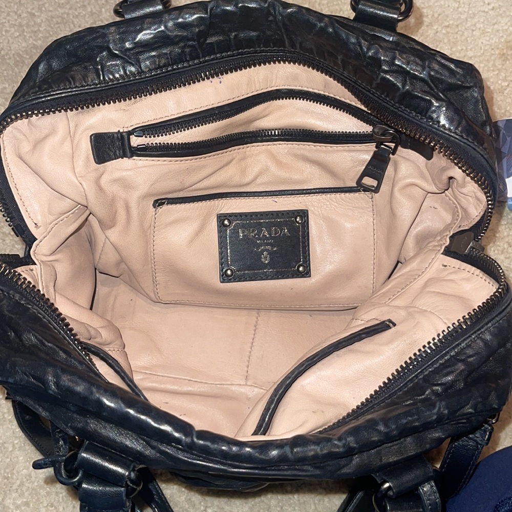 Authentic Prada Tote With Adjustable Crossbody St… - image 5